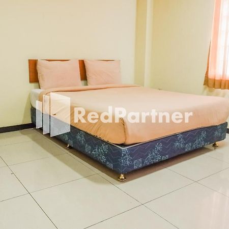 Grand Kembar Hotel RedPartner Bandung Exterior foto